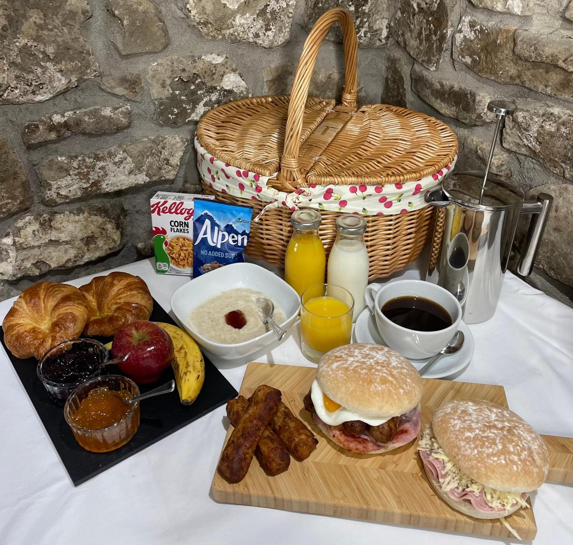 Horsemanstone Hotel Amroth Bagian luar foto